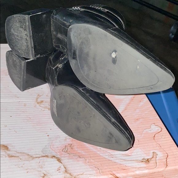 Forever 21 Pointy Toe Ankle Boot - Picture 3 of 4